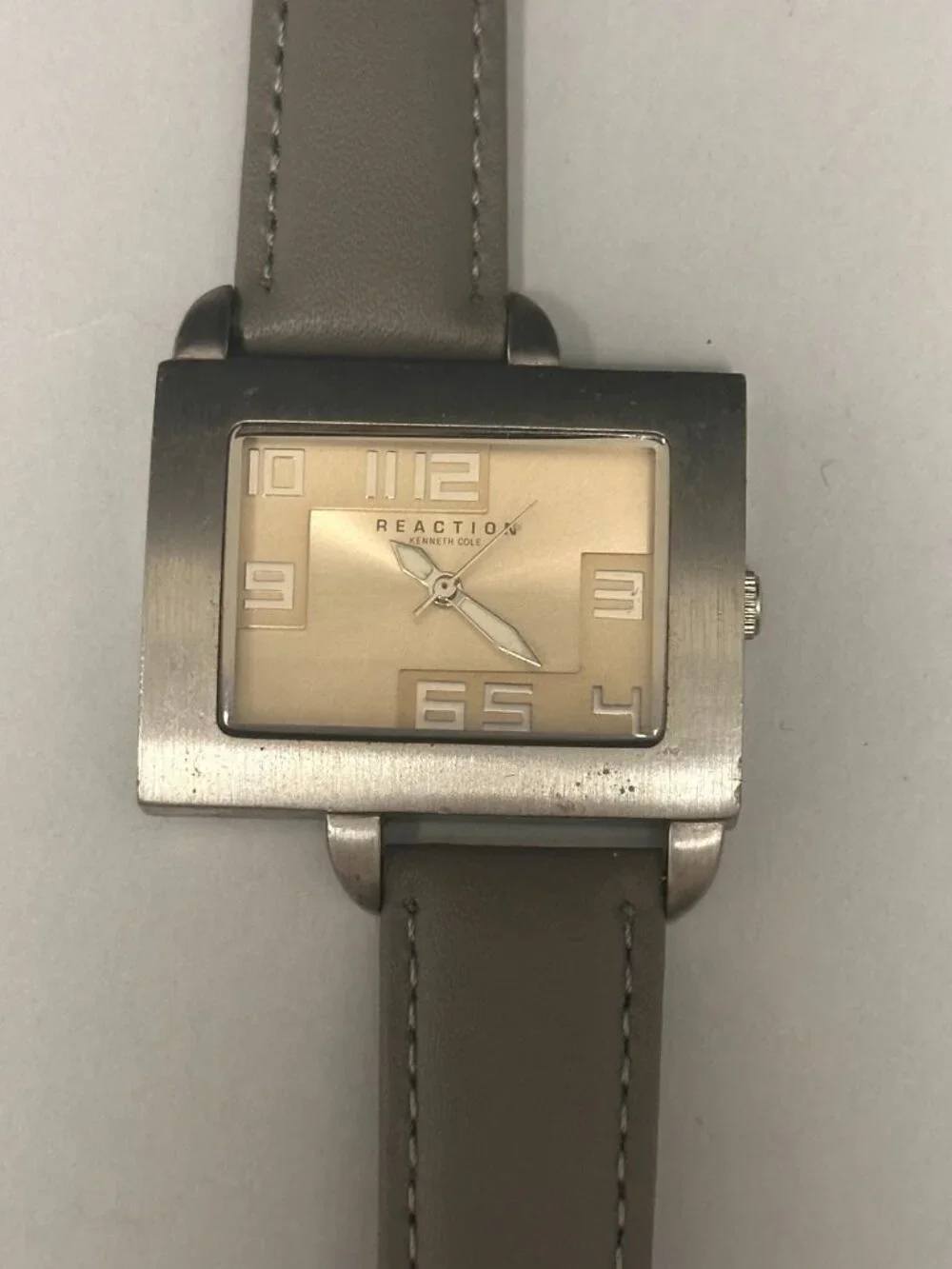 Kenneth Cole kenneth cole
